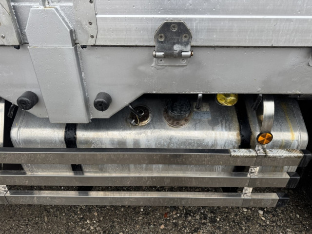 いすゞ ギガ 大型 クレーン付き QKG-CYJ77A(95764) 29枚目