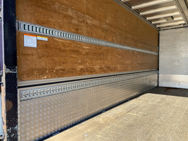 いすゞ フォワード 中型 アルミウィング TKG-FRR90S2(95766) 17枚目