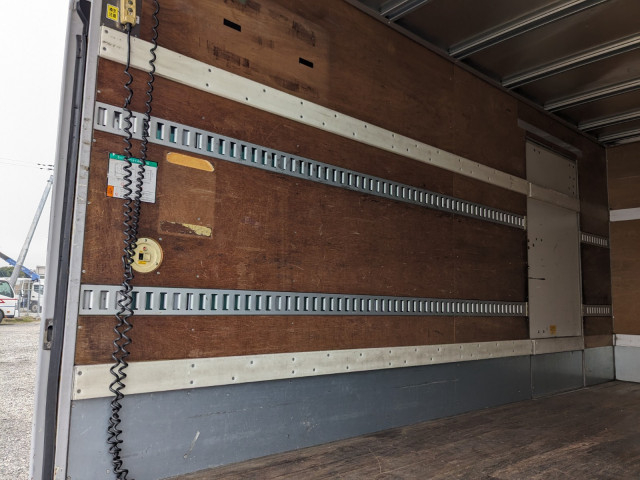 いすゞ エルフ 小型 アルミバン TKG-NMR85AN(95778) 24枚目