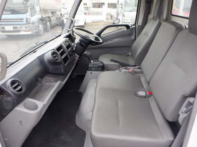 日野 デュトロ 小型 平ボディ TKG-XZC710M(95777) 32枚目
