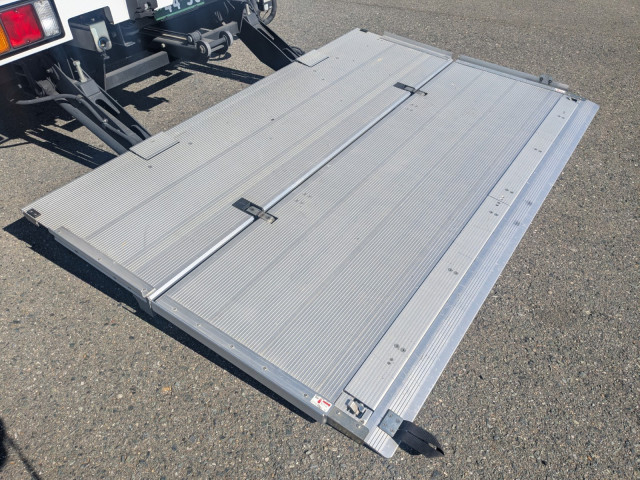 三菱ふそう ファイター 中型 アルミウィング 2KG-FK65F(95789) 10枚目