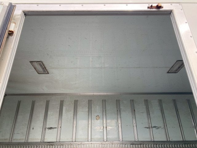 いすゞ フォワード 中型 アルミウィング TKG-FRR90T2(95794) 8枚目