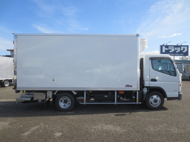 三菱ふそう キャンター 小型 冷凍冷蔵バン TKG-FEB50(95795) 8枚目