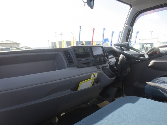 三菱ふそう キャンター 小型 冷凍冷蔵バン TKG-FEB50(95795) 19枚目