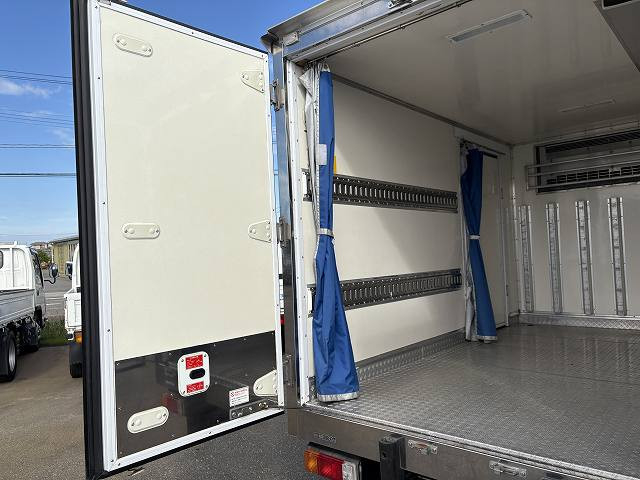 トヨタ ダイナ 小型 冷凍冷蔵バン 2RG-XZC605(95798) 9枚目