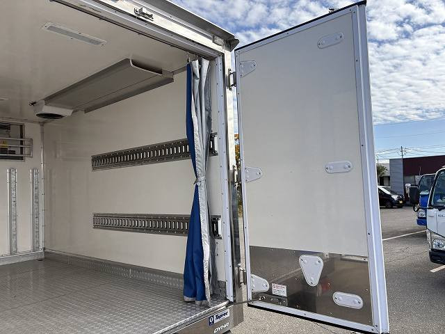 トヨタ ダイナ 小型 冷凍冷蔵バン 2RG-XZC605(95798) 10枚目