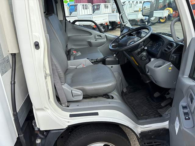 トヨタ ダイナ 小型 冷凍冷蔵バン 2RG-XZC605(95798) 48枚目