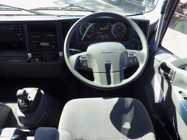 いすゞ フォワード 小型 アルミウィング 2RG-FRR90T2(95802) 19枚目