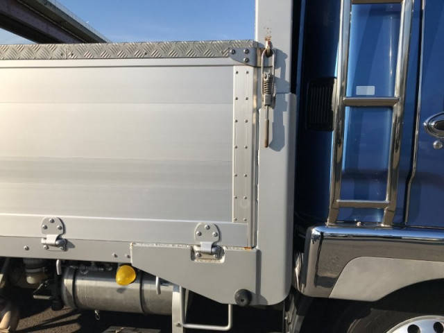 三菱ふそう ファイター 小型 平ボディ 2KG-FK71F(95801) 40枚目