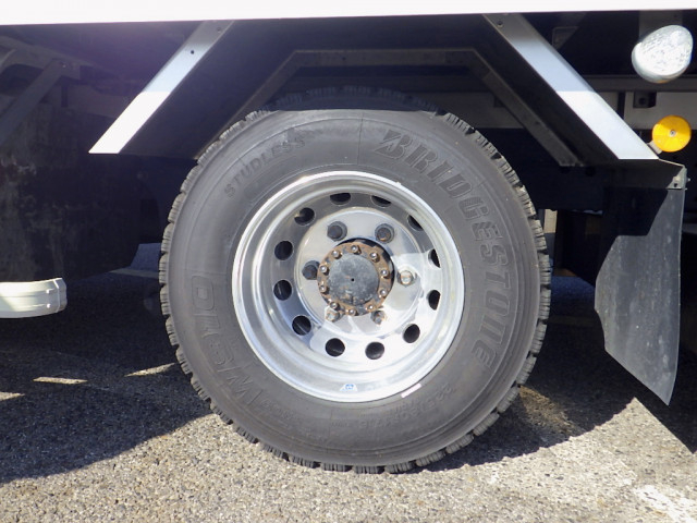 いすゞ フォワード 小型 アルミウィング 2RG-FRR90T2(95802) 30枚目