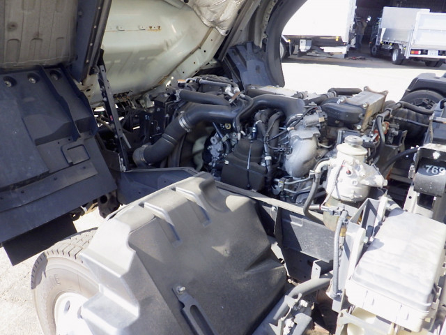 いすゞ フォワード 小型 アルミウィング 2RG-FRR90T2(95802) 32枚目