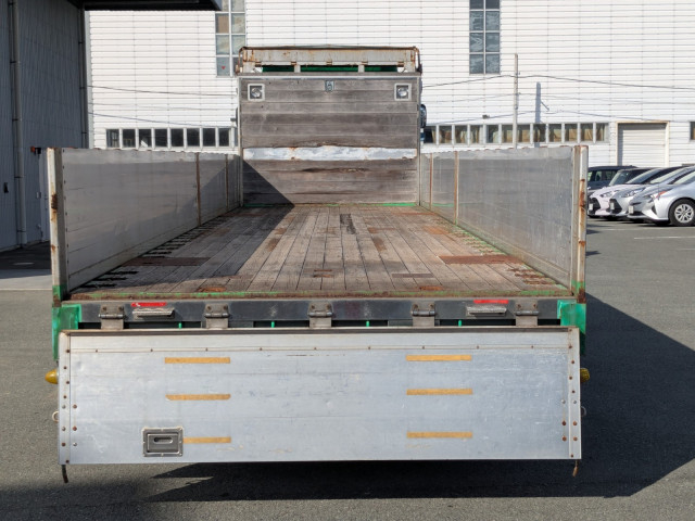 いすゞ ギガ 大型 平ボディ QKG-CYJ77A(95803) 9枚目