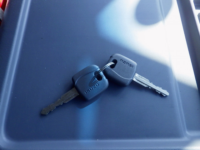 いすゞ フォワード 小型 アルミウィング 2RG-FRR90T2(95802) 50枚目