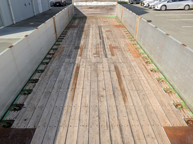 いすゞ ギガ 大型 平ボディ QKG-CYJ77A(95803) 18枚目