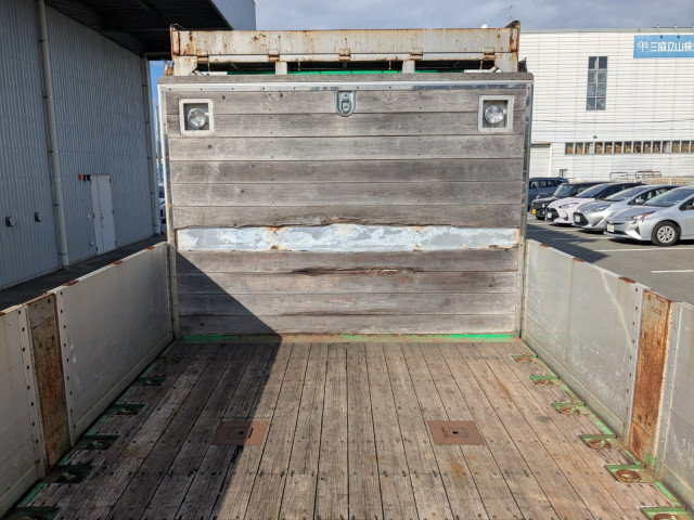 いすゞ ギガ 大型 平ボディ QKG-CYJ77A(95803) 19枚目