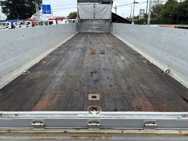 いすゞ ギガ 大型 平ボディ QKG-CYJ77A(95804) 11枚目