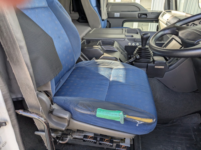 いすゞ ギガ 大型 平ボディ QKG-CYJ77A(95803) 31枚目