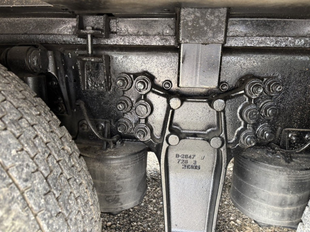 いすゞ ギガ 大型 平ボディ QKG-CYJ77A(95804) 15枚目