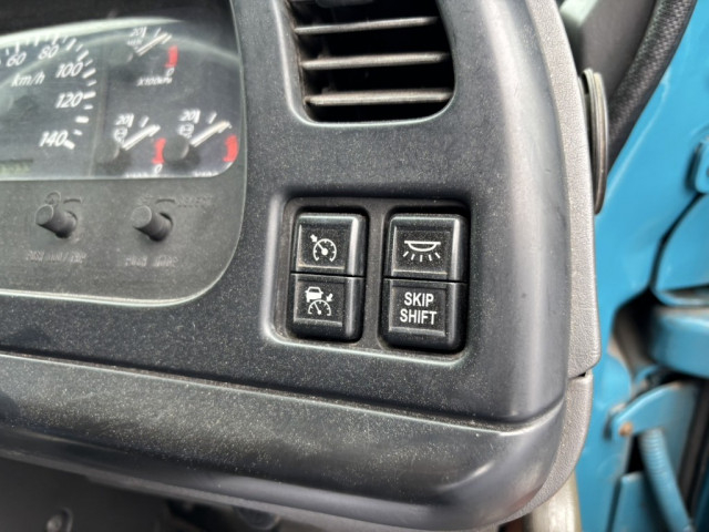 いすゞ ギガ 大型 平ボディ QKG-CYJ77A(95804) 28枚目