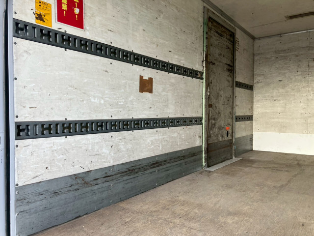 日野 デュトロ 小型 アルミバン TKG-XZU650M(95805) 7枚目