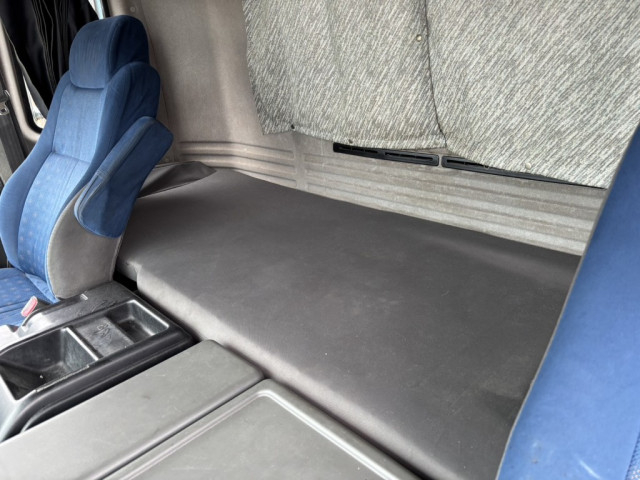 いすゞ ギガ 大型 平ボディ QKG-CYJ77A(95804) 29枚目