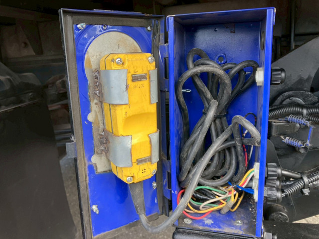 日野 デュトロ 小型 アルミバン TKG-XZU650M(95805) 28枚目