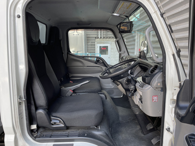 三菱ふそう キャンター 小型 アルミウィング TPG-FEA50(95810) 35枚目
