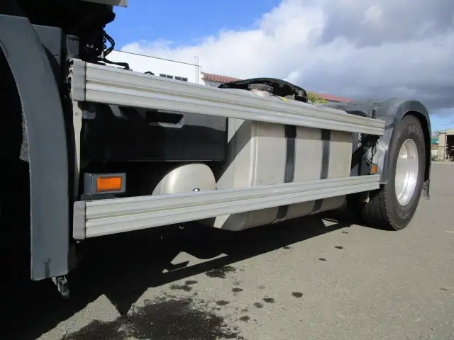 ボルボ 小型 トラクタ（シングル） 2DG-KA2TEA2(95901) 9枚目