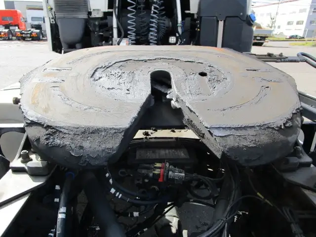 ボルボ 小型 トラクタ（シングル） 2DG-KA2TEA2(95901) 11枚目