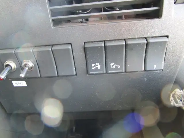 ボルボ 小型 トラクタ（シングル） 2DG-KA2TEA2(95901) 34枚目