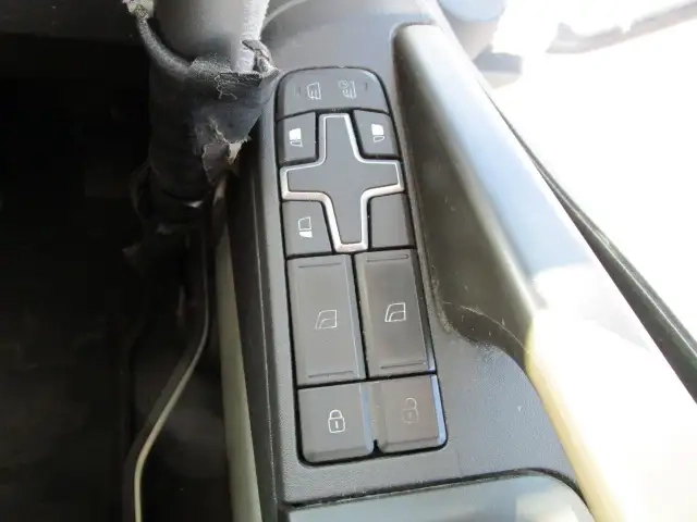 ボルボ 小型 トラクタ（シングル） 2DG-KA2TEA2(95901) 35枚目