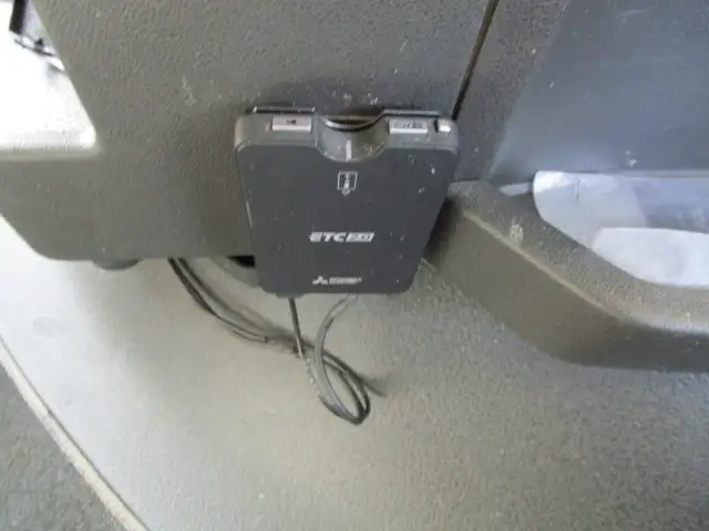 ボルボ 小型 トラクタ（シングル） 2DG-KA2TEA2(95901) 37枚目