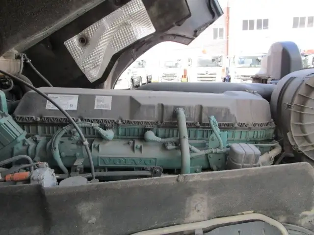 ボルボ 小型 トラクタ（シングル） 2DG-KA2TEA2(95901) 51枚目