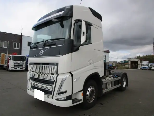 ボルボ 小型 トラクタ（シングル） 2KG-4K2TEA1(95903) 1枚目