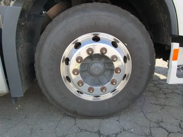 ボルボ 小型 トラクタ（シングル） 2KG-4K2TEA1(95903) 27枚目