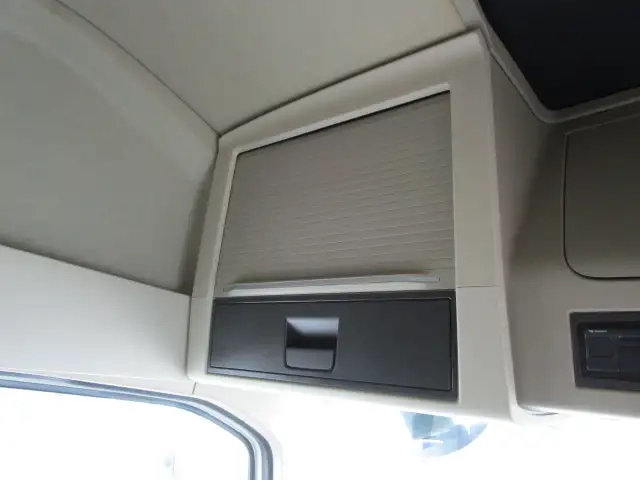 ボルボ 小型 トラクタ（シングル） 2KG-4K2TEA1(95903) 41枚目