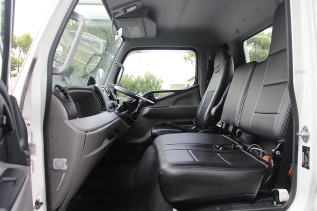 三菱ふそう キャンター 中型 車載専用車 2PG-FEC90(95910) 8枚目