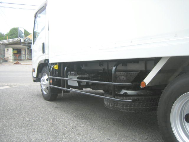 いすゞ エルフ 小型 冷凍冷蔵バン TPG-NPR85AN(95938) 11枚目