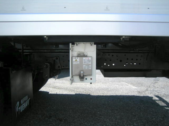 いすゞ エルフ 小型 冷凍冷蔵バン TRG-NPR85AN(95939) 17枚目