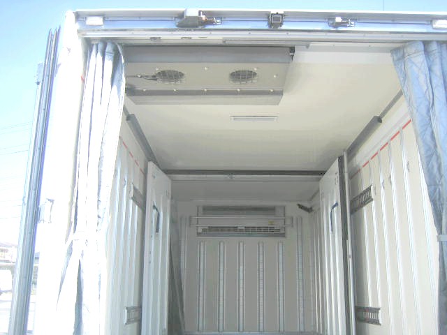 いすゞ エルフ 小型 冷凍冷蔵バン 2RG-NPR88AN(95940) 8枚目