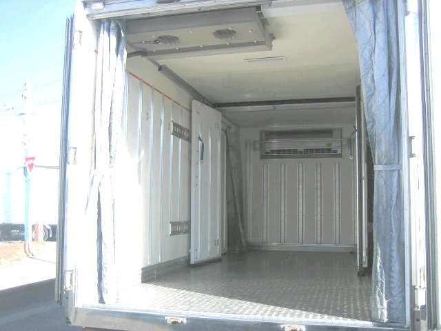 いすゞ エルフ 小型 冷凍冷蔵バン 2RG-NPR88AN(95940) 6枚目