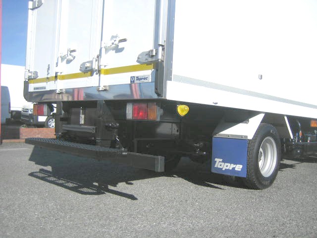 いすゞ エルフ 小型 冷凍冷蔵バン 2RG-NPR88AN(95940) 19枚目