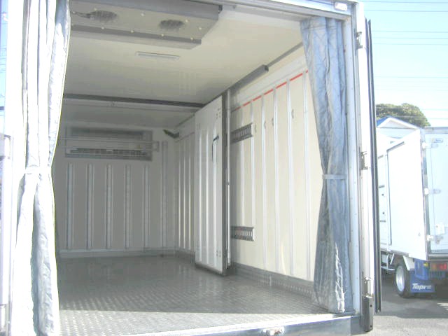 いすゞ エルフ 小型 冷凍冷蔵バン 2RG-NPR88AN(95940) 7枚目