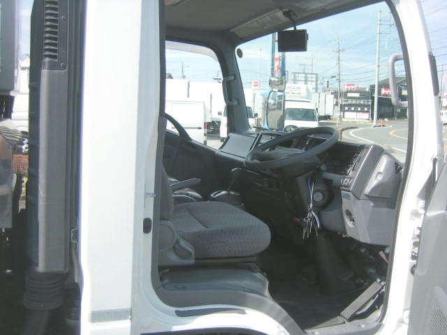 いすゞ エルフ 小型 冷凍冷蔵バン 2RG-NPR88AN(95942) 26枚目