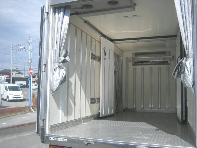 いすゞ エルフ 小型 冷凍冷蔵バン 2RG-NPR88AN(95942) 6枚目