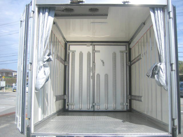 いすゞ エルフ 小型 冷凍冷蔵バン 2RG-NPR88AN(95942) 9枚目