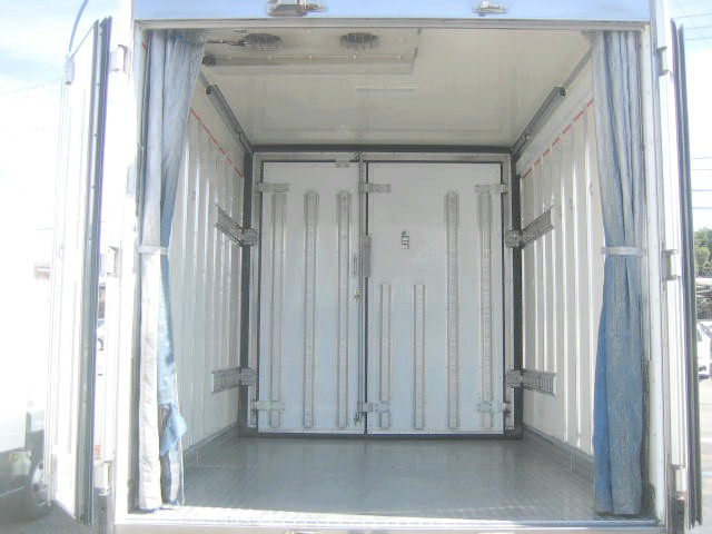 いすゞ エルフ 小型 冷凍冷蔵バン 2RG-NPR88AN(95943) 9枚目