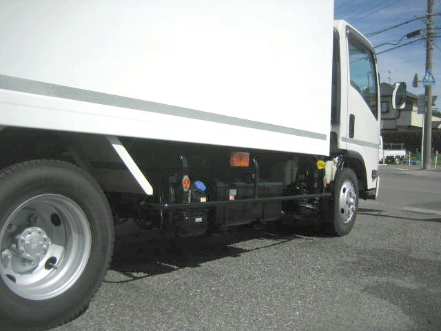 いすゞ エルフ 小型 冷凍冷蔵バン 2RG-NPR88AN(95943) 17枚目