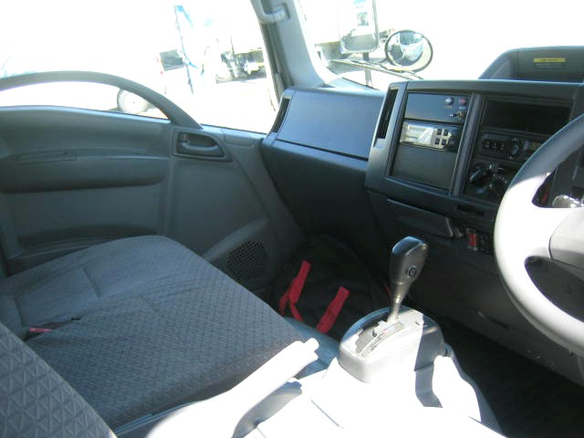 いすゞ エルフ 小型 冷凍冷蔵バン 2RG-NPR88AN(95943) 28枚目