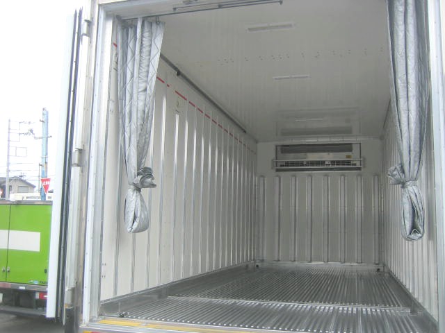 いすゞ エルフ 小型 冷凍冷蔵バン TRG-NPR85AN(95944) 6枚目